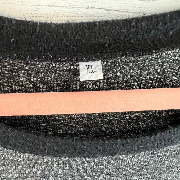 Heather Gray Long Sleeve Pullover Pocket Tunic Size XL - Picture 6 of 9